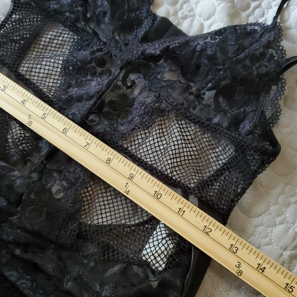BLACK LINGERIE SIZE MEDIUM, TIE BACK, ONE PIECE lace babydoll - Picture 13 of 14